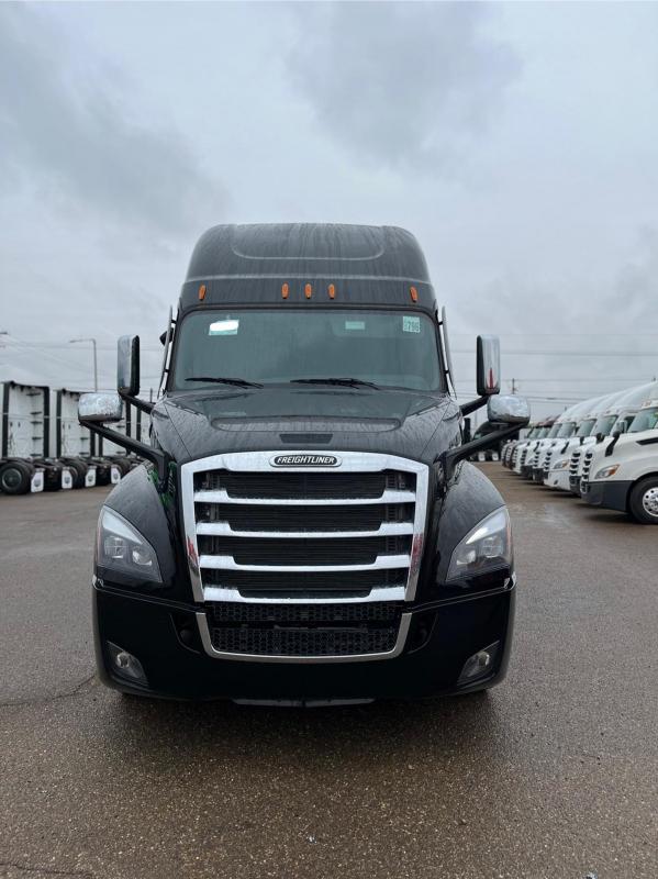 2023 Freightliner