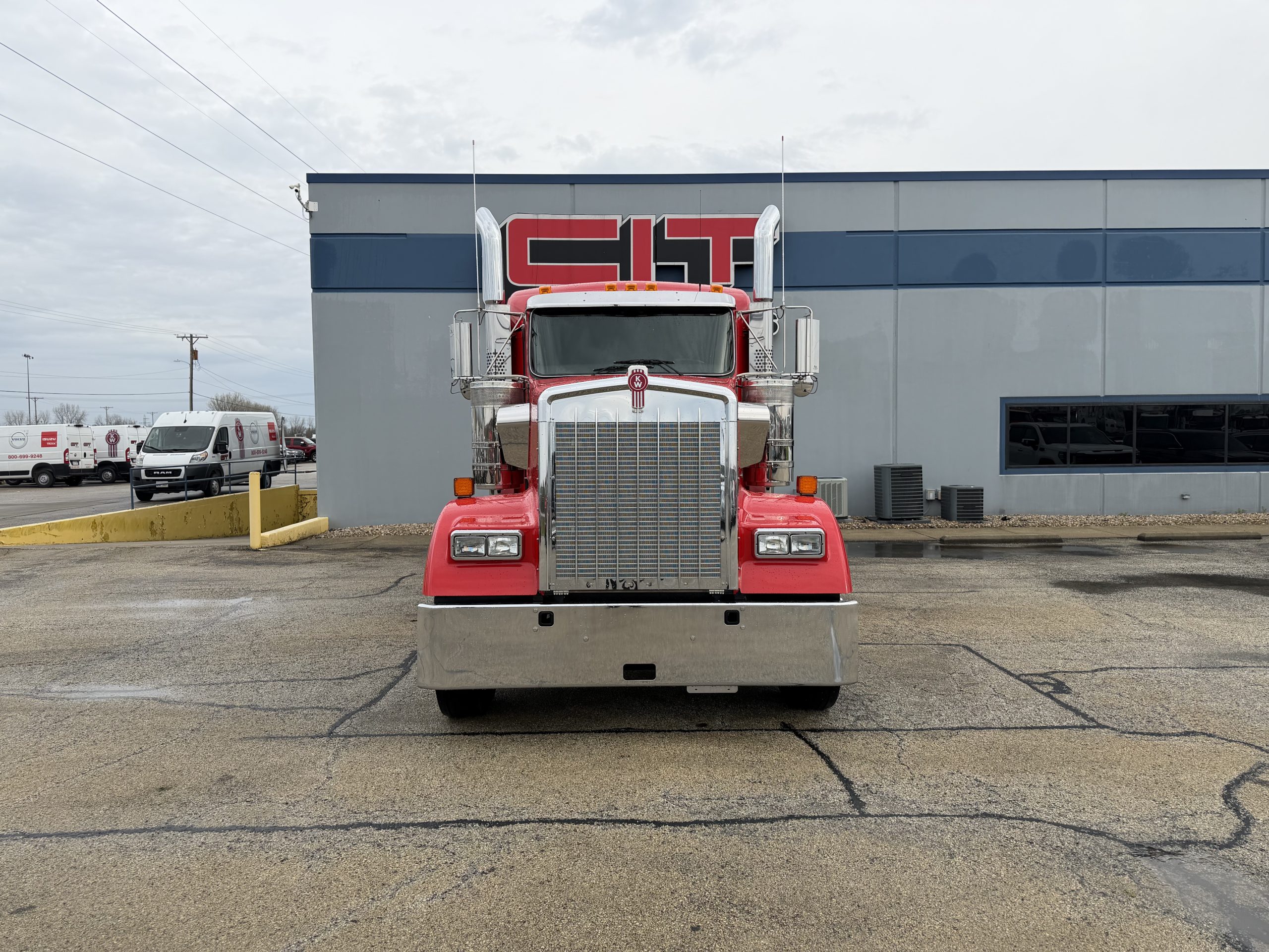 2027 Kenworth W900L